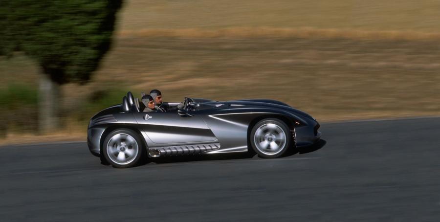  Mercedes-Benz F400 Concept 2002 года  (фото 11 из 11)